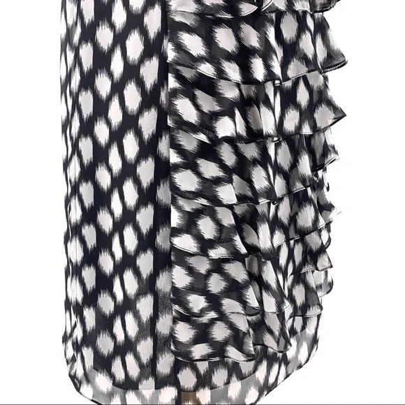 Adrianna Papel Petites Tiered Ruffle Detail Dress - Picture 5 of 8